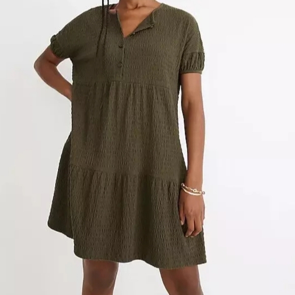 Madewell Dresses & Skirts - Madewell Resourced Crinkle Knit Tiered Mini Dress